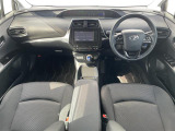トヨタセーフティセンス 純正ナビ(NSZT-W68T) 全周囲カメラ BSM レーダークルーズコントロール ビルトインETC LEDオートライト フォグランプ オートハイビーム フルセグTV 純正AW