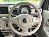 ステアリングも使用感が少なく、きれいな状態となっております♪