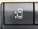 【パワースライドドア】スマートキーや運転席のスイッチでスライドドアの開閉が可能♪電動だから力を入れてドアを開ける必要が無く、小さいお子様でも、重い荷物を持っている時もラクに開け閉めできます♪