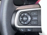 ステアリングスイッチでオーディオ操作もラクラク!