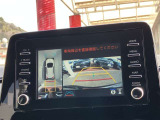 バックガイドモニターで、後方を確認しながら安心して駐車することができます。運転初心者も熟練者も必須の機能ですよ!