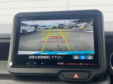 バックカメラが付いておりますので目視では確認しきれない部分を映しだしてくれるので事故防止に役立ちます。