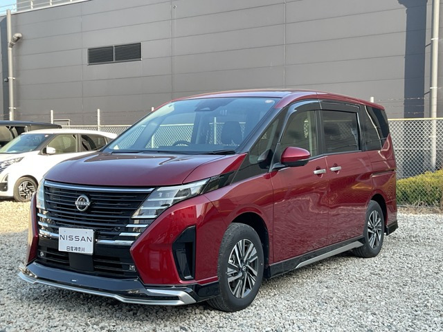 セレナ 1.4 e-4ORCE ハイウェイスターV 4WD 