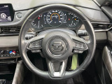 ステアリングも使用感が少なく、きれいな状態となっております♪
