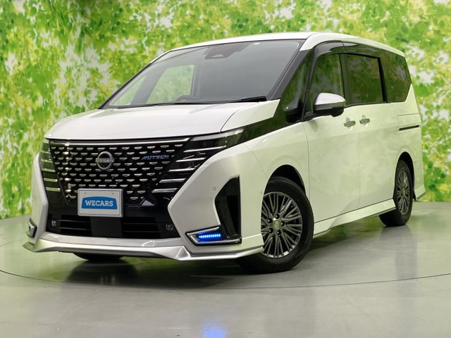 セレナ1.4 e-POWER AUTECH