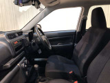 清潔で広々した座席です!是非、現車を見て体感してみてください。