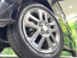 【純正15インチアルミホイール】外観にマッチした純正アルミホイールを装着しております。各種社外アルミホイールや、スタッドレスタイヤも取扱いしております。是非ご相談ください♪