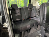 3列目シートはもちろん状態良好☆大人でもゆったりと座って頂けますので、大人数でのお出かけもラクラクです♪ご家族で、気の知れた仲間で、ドライブに行くのが楽しみですね♪