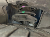 お車を安心してお乗りいただく為には、足回りの定期点検が欠かせません。サービスサポート(有償保証)では無料点検もご提供しており、安心のカーライフをお過ごしいただけるサポート体制が整っています。
