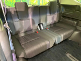 3列目シートはもちろん状態良好☆大人でもゆったりと座って頂けますので、大人数でのお出かけもラクラクです♪ご家族で、気の知れた仲間で、ドライブに行くのが楽しみですね♪