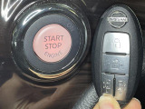 【スマートキー(エンジンスタートストップスイッチ)】スマートキー(電子キー)を持っていれば、スイッチを押すだけでエンジンをかけることができます!
