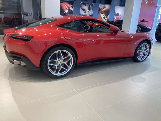 フェラーリ ローマ F1 DCT の中古車詳細 (5,000km, ROSSO CORSA, 静岡