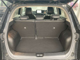 ラゲッジルームです。開口も大きく荷物も積載しやすいです。
