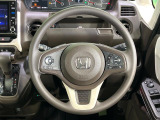 【ステアリングスイッチ】運転中、前方から目線をそらすことなく、オーディオ等の操作が可能な便利機能!安心&快適なドライブを演出してくれます♪