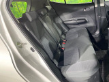 コンパクトカーですが、セカンドシートは十分な広さがあり快適にお乗りいただけます♪シートを倒して大きな荷物を積んだりと、用途の幅が広い1台です。