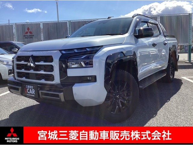 トライトン 2.4 GSR ディーゼル 4WD 