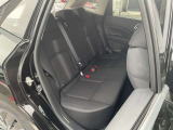 後部座席も当然、綺麗・清潔に仕上げております。内装の綺麗なお車は気持ちが良いですし、コンディションのいい車が多いです。前のユーザーが丁寧に使っていた証拠です。