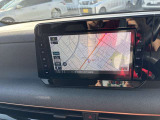純正のメモリーナビ搭載です。初めての場所でも安心ですね♪