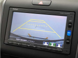 ◆バックカメラ◆リバースにするだけで映ります、後方の安全確認や、狭い駐車場での車庫入れ、雨の日や夜間など視界の悪い時に便利です!安全にバックする為には欠かせない装備です。