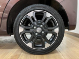 純正のアルミホイール付き☆ 純正のアルミホイールが一番似合います☆