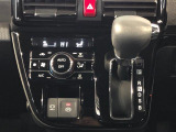 温度を設定すれば、自動で車内の温度管理をしてくれる優れものです♪ATミッションで運転楽々