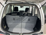 日常の使用に十分な広さの荷室です♪簡単な操作でシートアレンジもできます♪