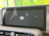 【12.3インチワイドナビ】高級感とインパクトのある大型ワイドナビを装備。各種オーディオ操作はもちろん、横長ワイド画面でのマップ2分割表示など、利便性も高いナビです♪
