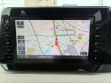 ディーラー純正ナビゲーション付き、行きたい所に案内してくれます。楽しいドライブのお手伝い(*&acute;&nabla;`)ノ