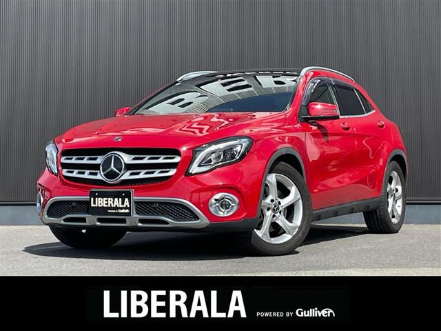 GLAクラスGLA220 4マチック 4WD本革シート サンルーフ