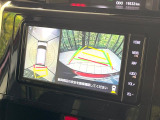 【パノラミックビューモニター】専用のカメラにより、上から見下ろしたような視点で360度クルマの周囲を確認することができます☆死角部分も確認しやすく、狭い場所での切り返しや駐車もスムーズに行えます。