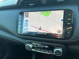 純正のメモリーナビ搭載です。初めての場所でも安心ですね♪