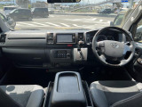 自社認証工場を完備しておりますので、納車前の車検・整備や、アフターメンテナスもばっちりですので、安心して当社にお任せ下さい。また、当社にて車輌ご成約のお客様はオイル交換永久無料のサービス付きです!