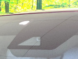 【トヨタセーフティセンス】走行中に前方の車両等を認識し、衝突しそうな時は警報とブレーキで衝突回避と被害軽減をアシスト。より安全にドライブをお楽しみいただけます。