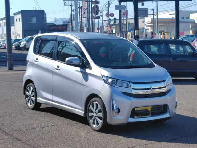 eKカスタム T 4WD