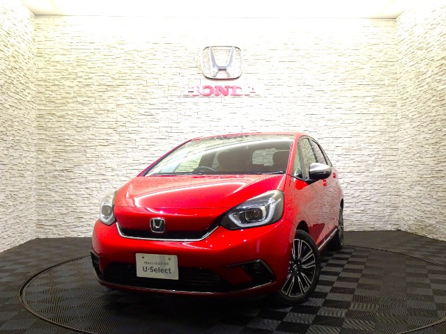 フィット  1.3 リュクス