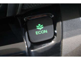 ECONスイッチの効果とあなたの運転で、クルマと力をあわせ「燃費向上=ガソリン代の節約=CO2 削減」のチャレンジをお楽しみください。