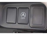 アイドリングストップで燃費に貢献♪エアコン優先したい場合はこちらのスイッチで機能OFFにすることが可能です。