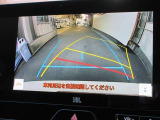 バックガイドモニターで、後方を確認しながら安心して駐車することができます。運転初心者も熟練者も必須の機能ですよ!