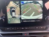 空から見下ろしているような視点で周囲を確認できるアラウンドビューモニター。駐車時にとても便利です。