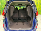 後席を格納すると、これだけの広さが!シーンに合わせたシートアレンジで、大きな荷物も積むことが出来ます♪