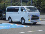 この度は当店のお車をご覧いただき誠にありがとうございます。販売、整備、保険、ロードサービス、油圧ホース制作、その他、お気軽にご相談ください。人気車のハイエースバン4WD入庫しました♪