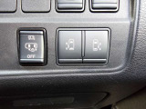 両側が電動スライドドアで、左右どちらからでも乗り降りOK。更に運転席のスイッチ、インテリキーのボタンでも開閉自在。挟み込み防止機能も安心です!