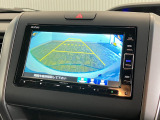 【バックカメラ】リバースにするだけで映ります、後方の安全確認や、狭い駐車場での車庫入れ、雨の日や夜間など視界の悪い時に便利です!安全にバックする為には欠かせない装備です。
