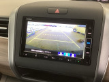 バックも安心のバックカメラ付いています。バックカメラがあると、いつでも安全にバックできますね。死角も減ります。