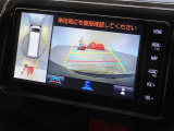 バックガイドモニターを装備しています、車庫入れもラクラクです。パノラミックビューモニターを搭載しています、上からの画像も表示されます。