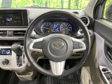 【純正革巻きステアリング】上質な革を使用することで、手にしっかり馴染みとても運転しやすいハンドルです♪