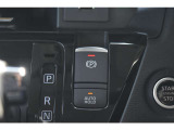 電動パーキングで簡単操作♪オートホールドで信号待ちの時ブレーキ操作(保持)を車にお任せ♪