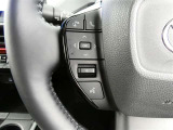 Bluetooth接続でハンドルを握ったままステアリングスイッチで電話のワイヤレス通信が可能です。
