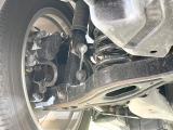 お車を安心してお乗りいただく為には、足回りの定期点検が欠かせません。サービスサポート(有償保証)では無料点検もご提供しており、安心のカーライフをお過ごしいただけるサポート体制が整っています。