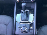 マニュアルモード付き6速オートマチックなので、スポーティな走りができます。